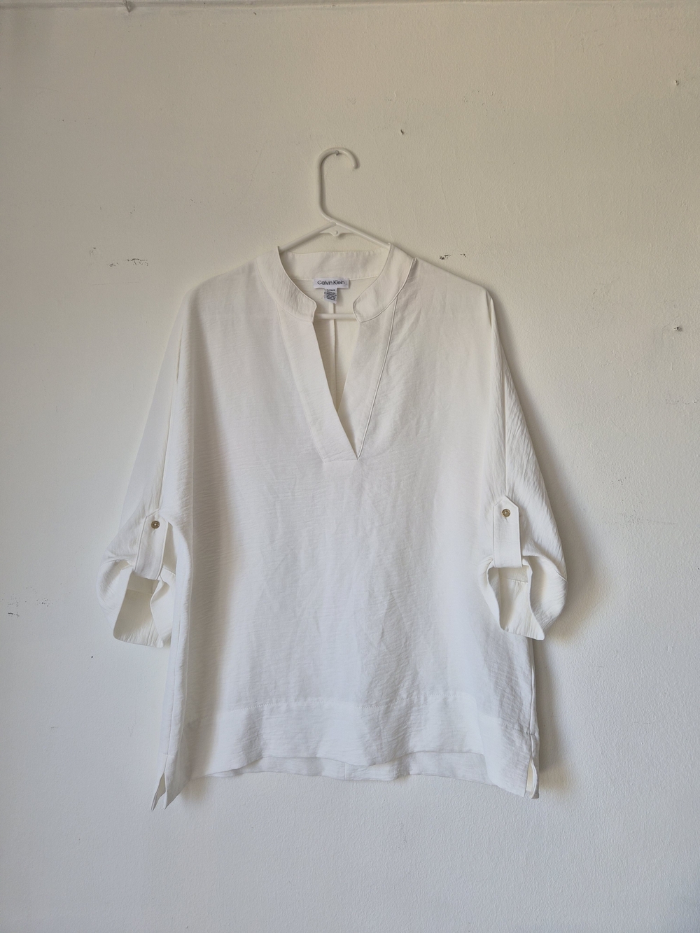 Calvin Klein White Split V-Neck Roll-Tab Tunic Blouse